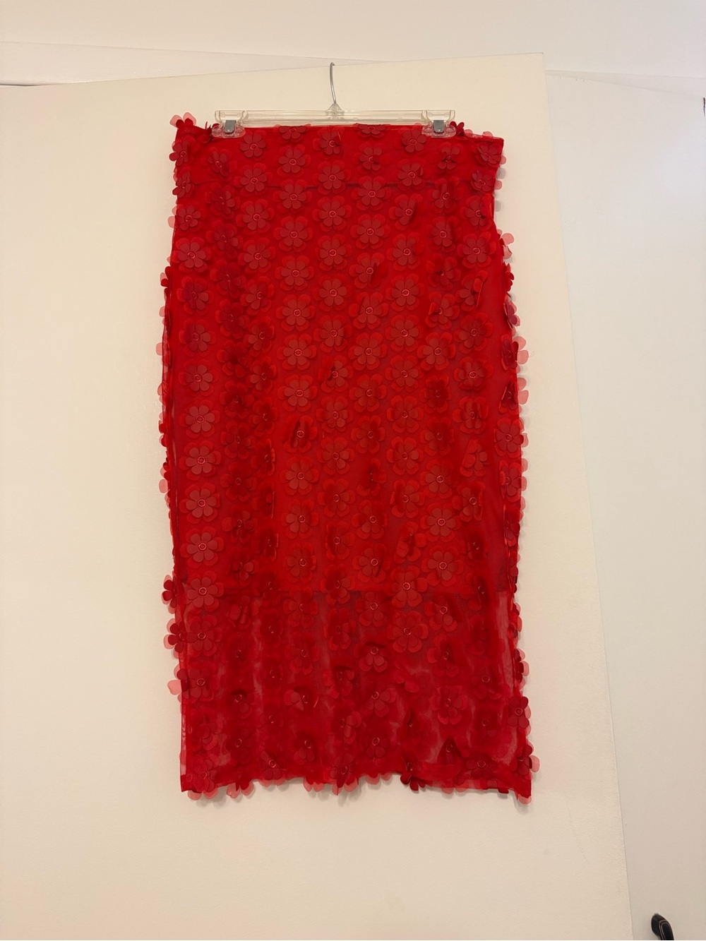 NWT Red Floral Appliqué Pencil Skirt - HESPERUS